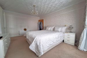 Bedroom- click for photo gallery